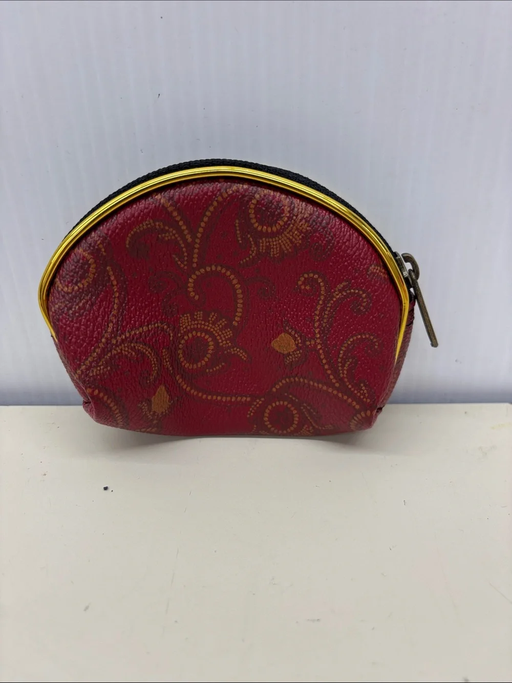 Red Patterned Cosmetic Pouch Set with Wrist Strap